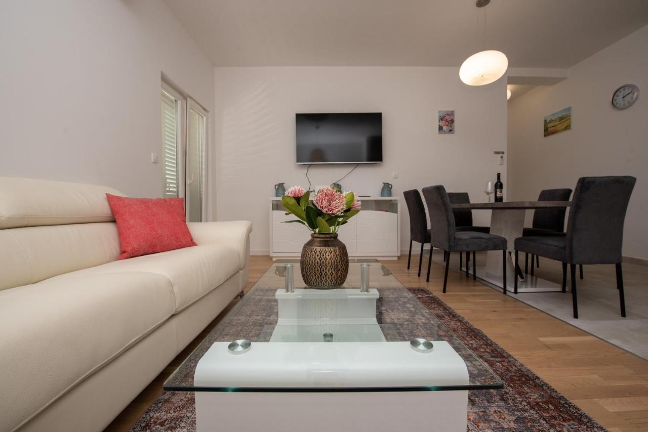 Apartment Katicic Split Buitenkant foto