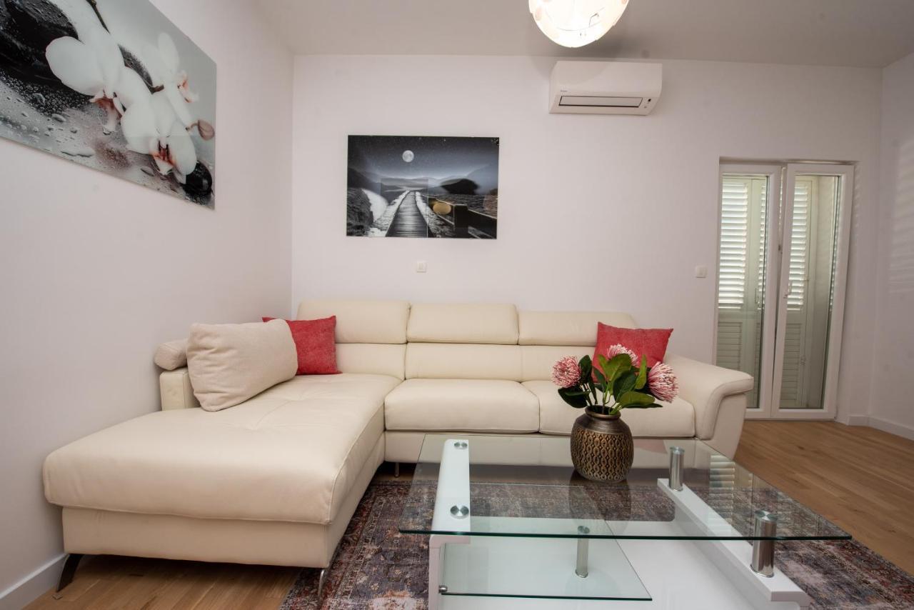 Apartment Katicic Split Buitenkant foto